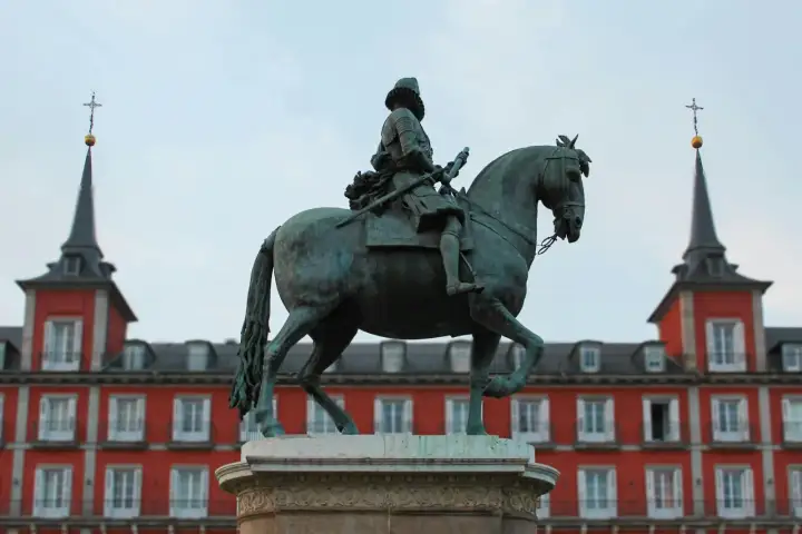 Discover the Vibrant Heart of Madrid
