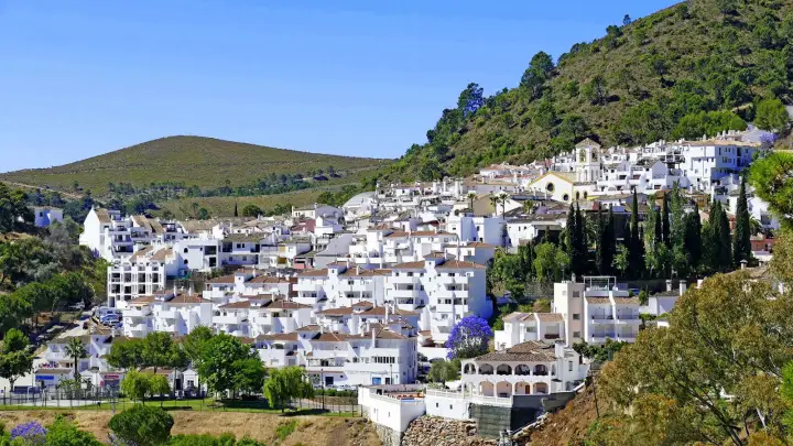Discover the Charm of Benahavís, Spain